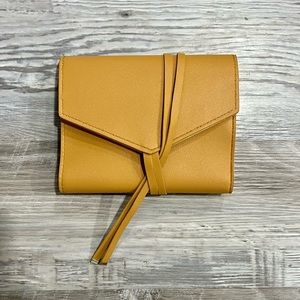 Women’s Foldable Organizer